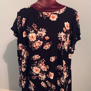EUC Torrid Georgette Flutter Sleeve Top - Size 3